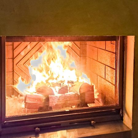 South Facing 2-Bed Apartment With Fireplace, Terrasses Deos Флен Екстер'єр фото